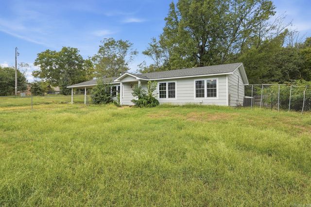 1424 Lockhart Street, Benton, AR 72015