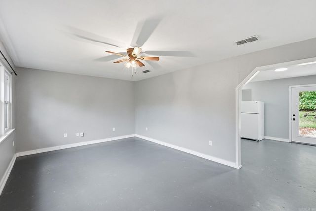 1424 Lockhart Street, Benton, AR 72015