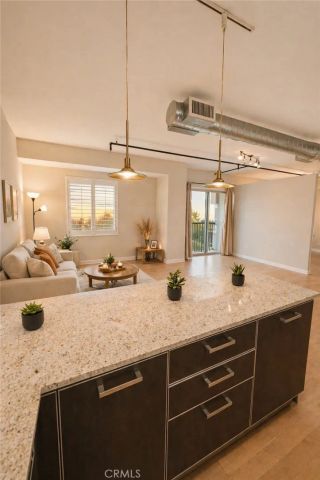 645 W 9th, Los Angeles, CA 90015