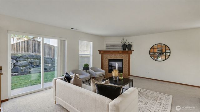 21470 SE 299TH Way, Kent, WA 98042