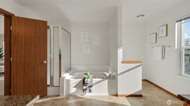 21470 SE 299TH Way, Kent, WA 98042