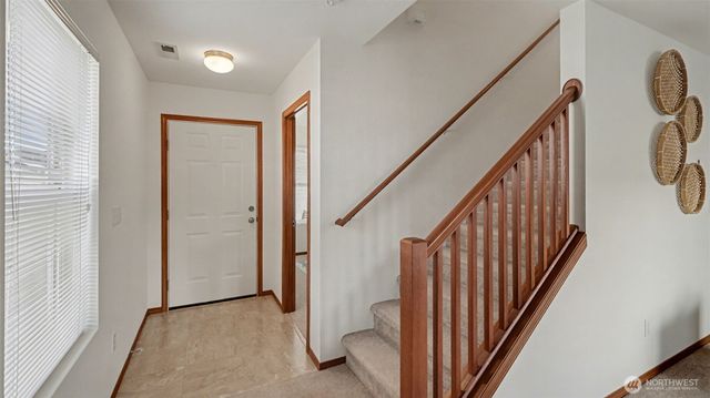 21470 SE 299TH Way, Kent, WA 98042