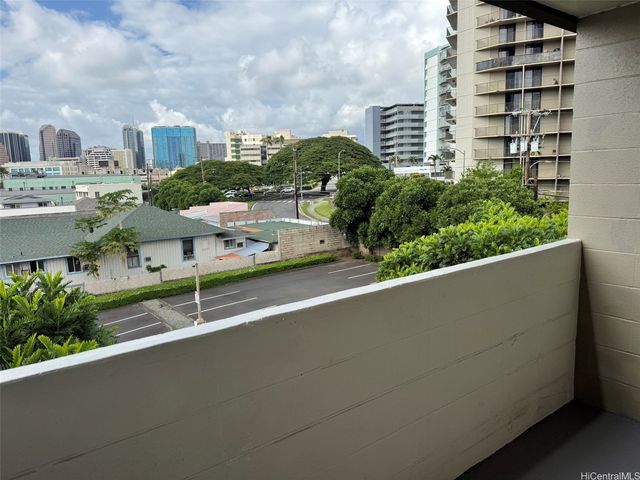 747 Kinau Street 14, Honolulu, HI 96813