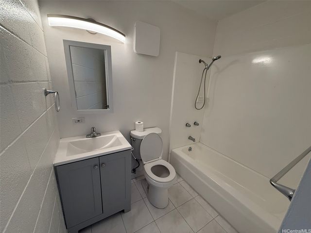 747 Kinau Street 14, Honolulu, HI 96813