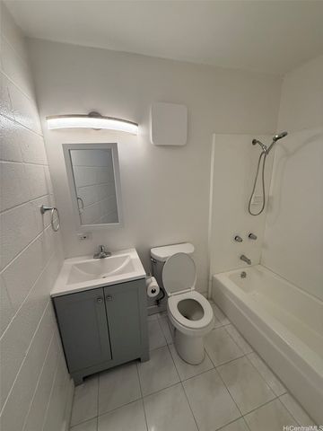 747 Kinau Street 14, Honolulu, HI 96813