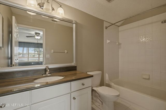1413 COURSE VIEW Drive, Fleming Island, FL 32003