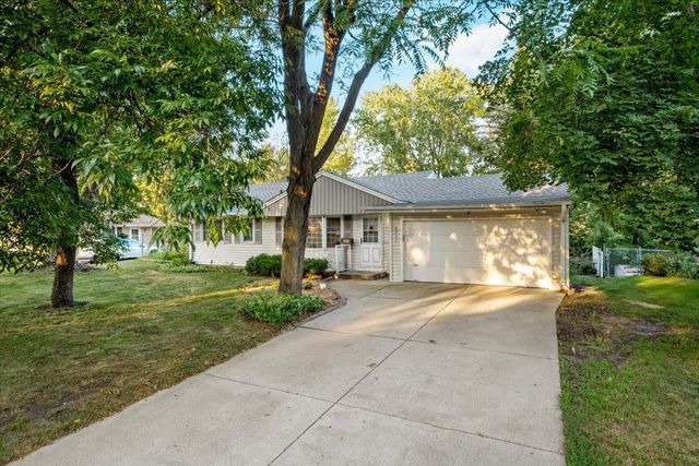 5741 W Moore Lake Drive, Fridley, MN 55432