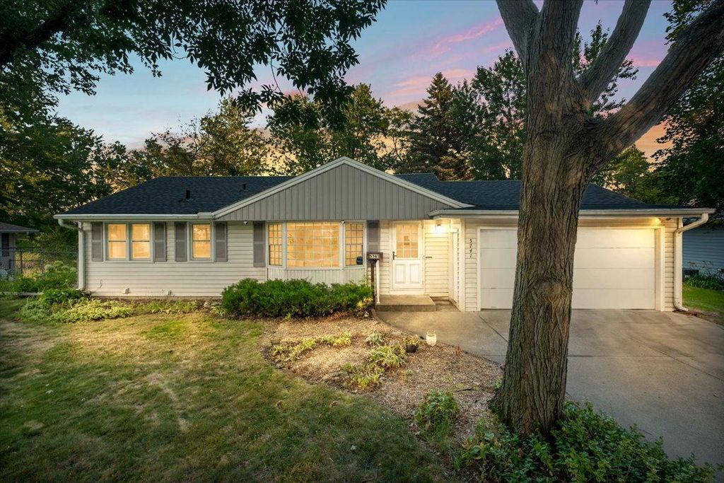 5741 W Moore Lake Drive, Fridley, MN 55432