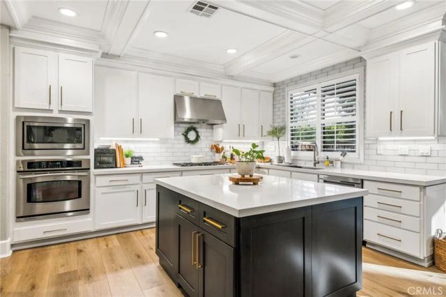 24111 Semillon Lane, Murrieta, CA 92562