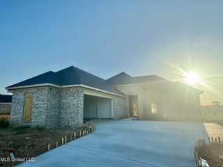 136 Hunters Way, Canton, MS 39046