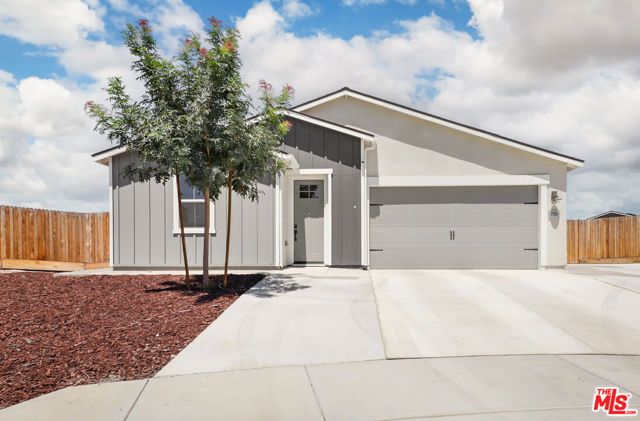 7700 Nigu River Street, Bakersfield, CA 93311
