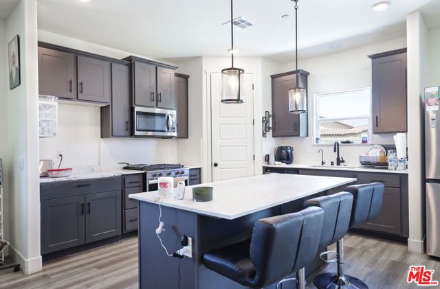 7700 Nigu River Street, Bakersfield, CA 93311