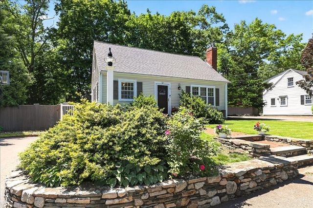52 Gerard Rd, Norwell, MA 02061