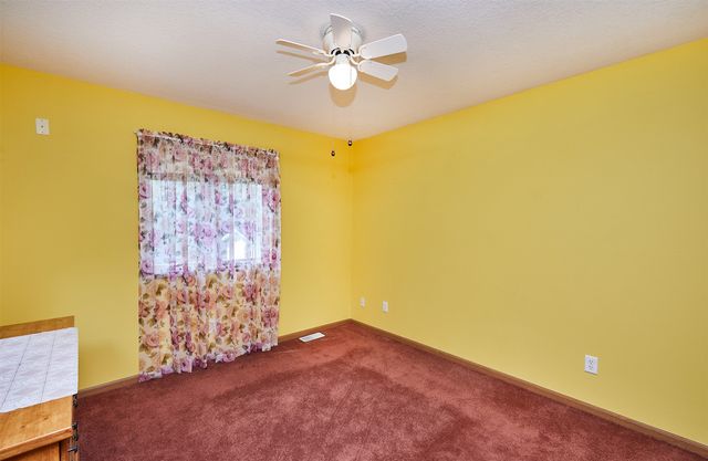 220 W Clay Street, Osceola, IA 50213
