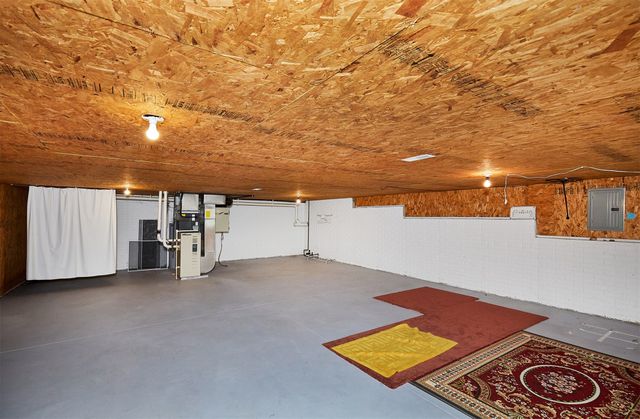 220 W Clay Street, Osceola, IA 50213