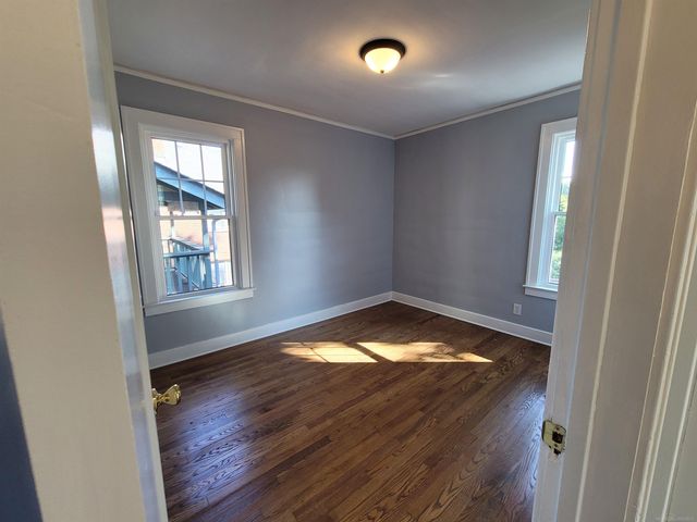 1146 Lakepointe Street, Grosse Pointe, MI 48230