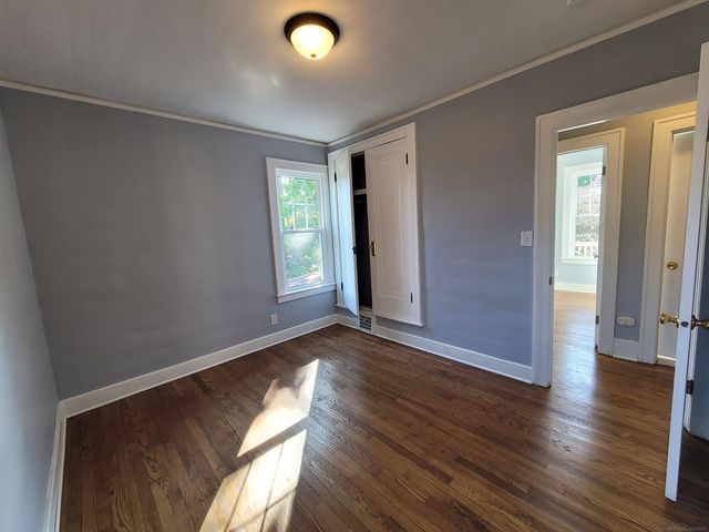 1146 Lakepointe Street, Grosse Pointe, MI 48230