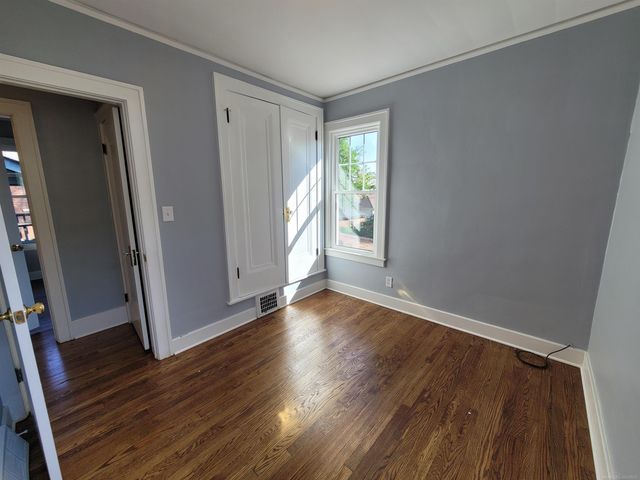 1146 Lakepointe Street, Grosse Pointe, MI 48230