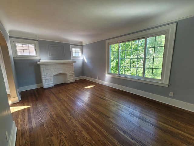 1146 Lakepointe Street, Grosse Pointe, MI 48230