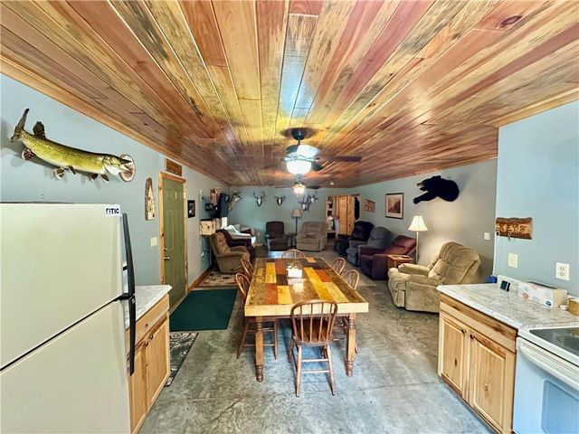 7512 W Poertner Road, Neillsville, WI 54456