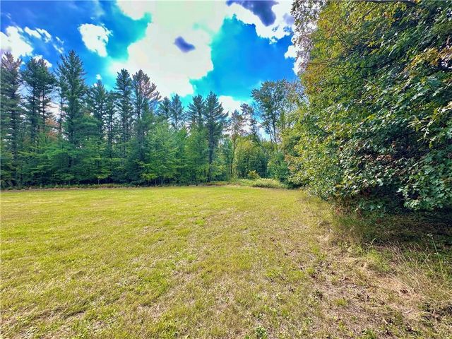 7512 W Poertner Road, Neillsville, WI 54456