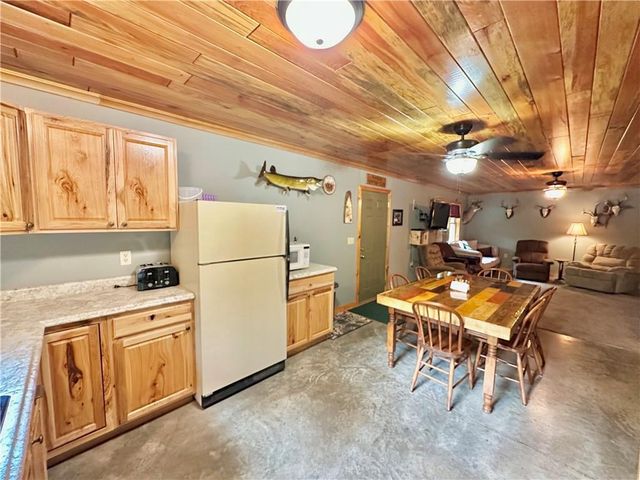 7512 W Poertner Road, Neillsville, WI 54456