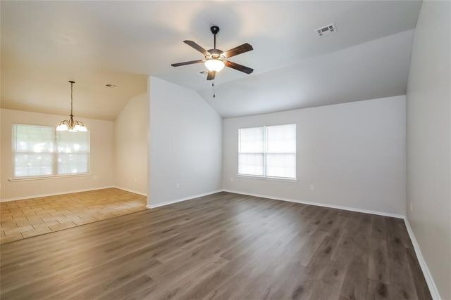 1338 Selborne Place, Yukon, OK 73099