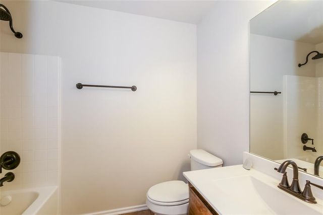 1338 Selborne Place, Yukon, OK 73099