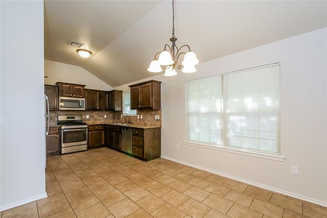 1338 Selborne Place, Yukon, OK 73099