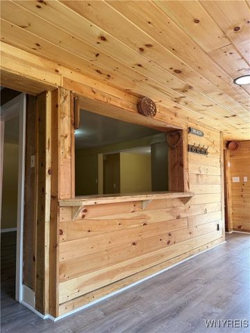 1739 Lockport Street, Niagara Falls, NY 14305