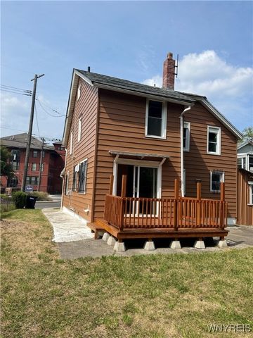 1739 Lockport Street, Niagara Falls, NY 14305