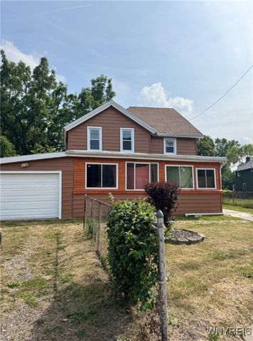 1739 Lockport Street, Niagara Falls, NY 14305