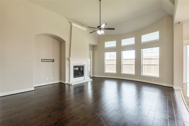4802 Comstock Way, Mansfield, TX 76063