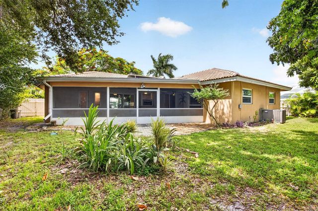 1011 SW 7TH Street, Boca Raton, FL 33486