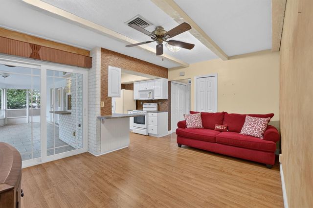 1011 SW 7TH Street, Boca Raton, FL 33486