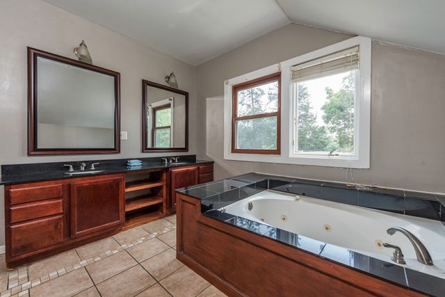 39056 N Poplar Street, Lake Villa, IL 60046