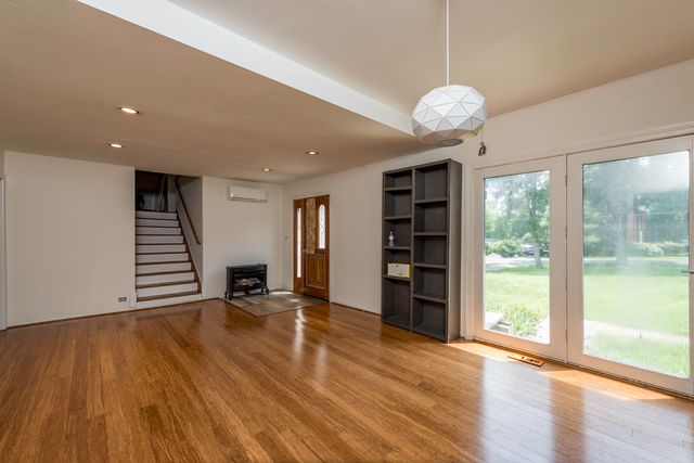 39056 N Poplar Street, Lake Villa, IL 60046