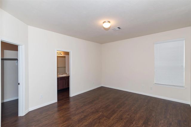 9722 Cira Court, Houston, TX 77044