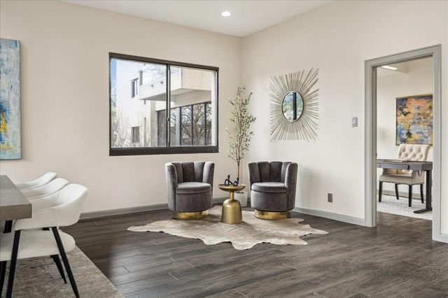 49 Briar Hollow Lane 103, Houston, TX 77027