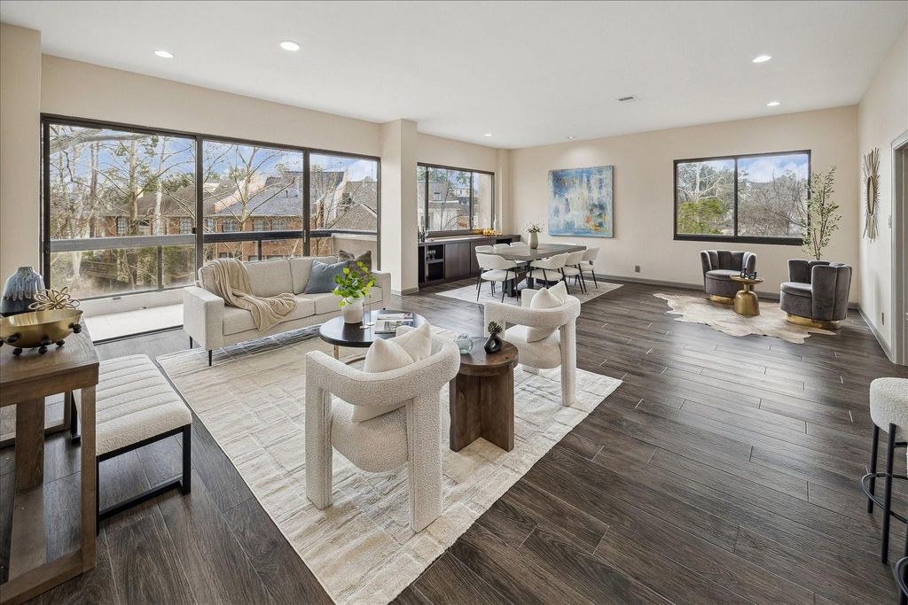 49 Briar Hollow Lane 103, Houston, TX 77027