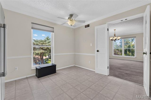 10367 Oxford Hill Drive 18, St Louis, MO 63146