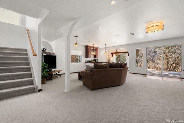 952 Greenridge Lane, Castle Pines, CO 80108