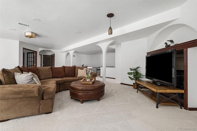 952 Greenridge Lane, Castle Pines, CO 80108