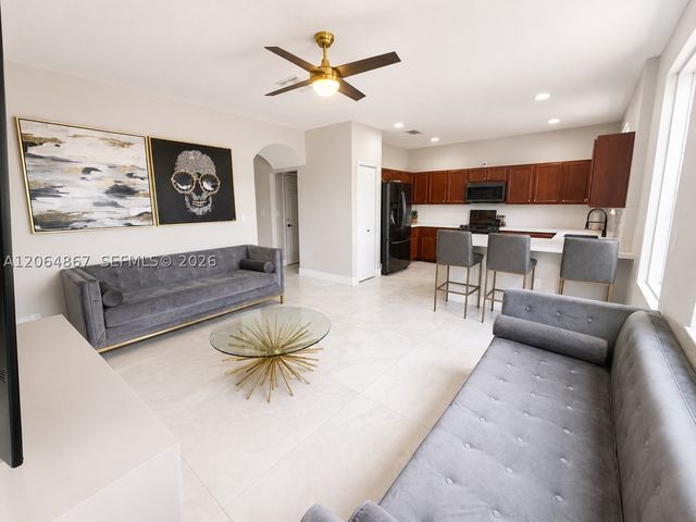 14753 SW 25th St, Miami, FL 33185