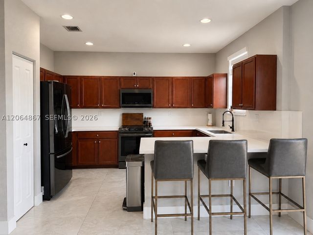14753 SW 25th St, Miami, FL 33185