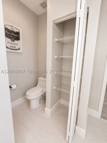 14753 SW 25th St, Miami, FL 33185