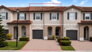 14753 SW 25th St, Miami, FL 33185