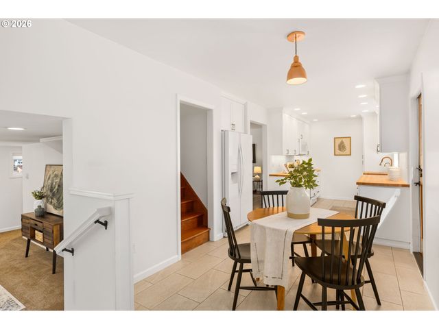 5616 Sw IDAHO St, Portland, OR 97221