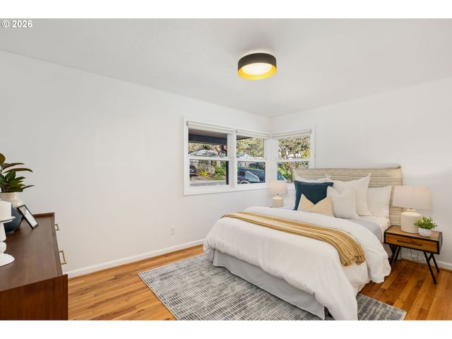 5616 Sw IDAHO St, Portland, OR 97221