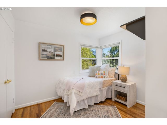 5616 Sw IDAHO St, Portland, OR 97221